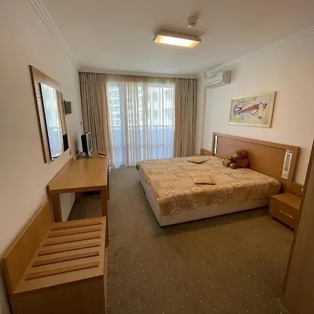 Lejlighed Private Ravda-emerald *