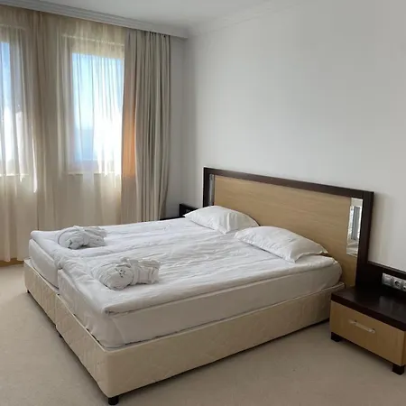 Lejlighed Private Ravda-emerald Ravda