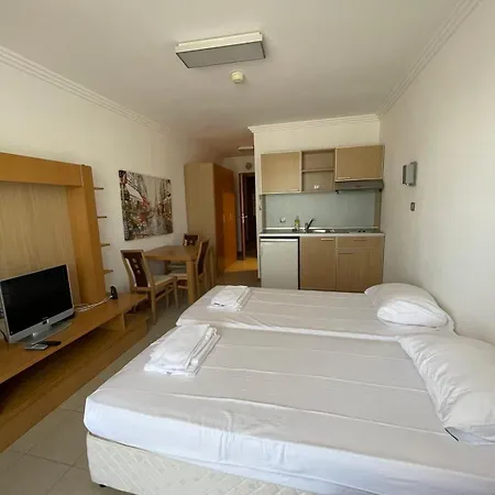 Private Ravda-emerald 公寓 *