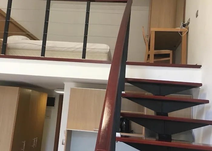 Daire Private Ravda-emerald